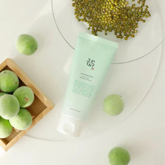 Green Plum Refreshing Cleanser